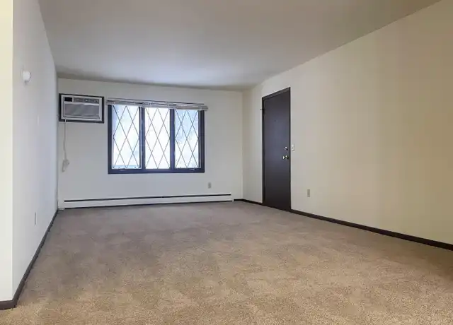 Property at 2367 Chalet Gardens Rd Unit 4, Fitchburg, WI, 53711, 2 beds, 1 bath, [object Object]