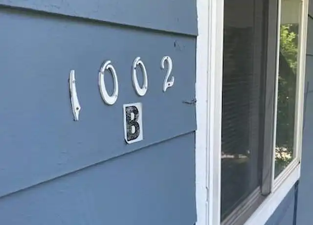 Property at 1002 Fountain St Unit B, Ann Arbor, MI, 48103, 2 beds, 1 bath, [object Object]