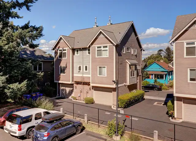 Property at 425 NE Fremont St Unit 3511, Portland, OR, 97212, 2 beds, 2.5 baths, [object Object]