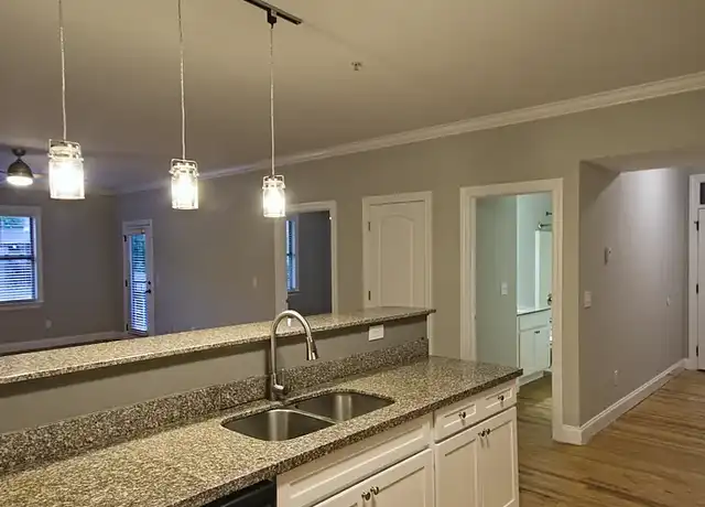 Property at Hayden Place Apartments - 298 Acorn Oaks Cir, Chattanooga, TN, 37405, 2 beds, 2 baths, [object Object]