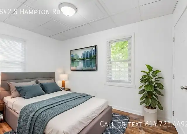 Property at 842 S Hampton Rd, Columbus, OH, 43227, 2 beds, 1 bath, [object Object]