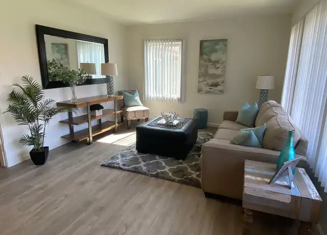 Photo of 645 W Pomona Blvd, Monterey Park, CA 91754