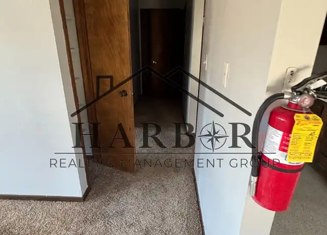 Property at 735 6th St Unit 735 7, Boone, IA, 50036, 1 bed, 1 bath, [object Object]