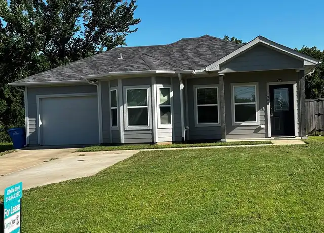 Property at 1908 Elizabeth St, Sherman, TX, 75090, 3 beds, 2 baths, [object Object]