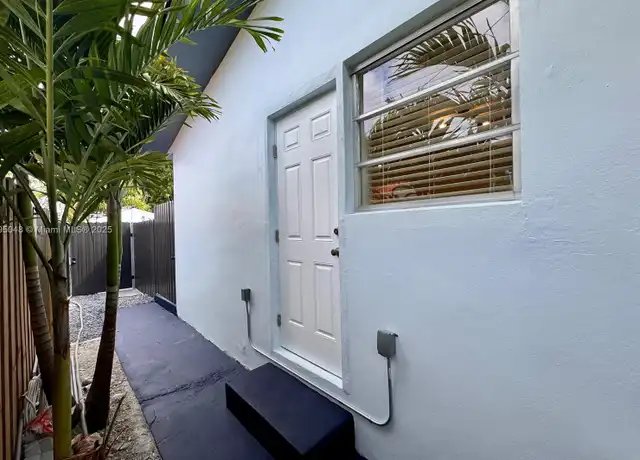 Property at 7137 SW 22nd St Unit Back, Miami, FL, 33155, 0 beds, 1 bath, [object Object]