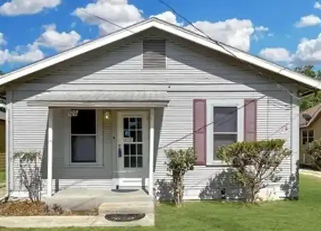 Property at 120 Gifford St, San Antonio, TX, 78211, 3 beds, 1 bath, [object Object]