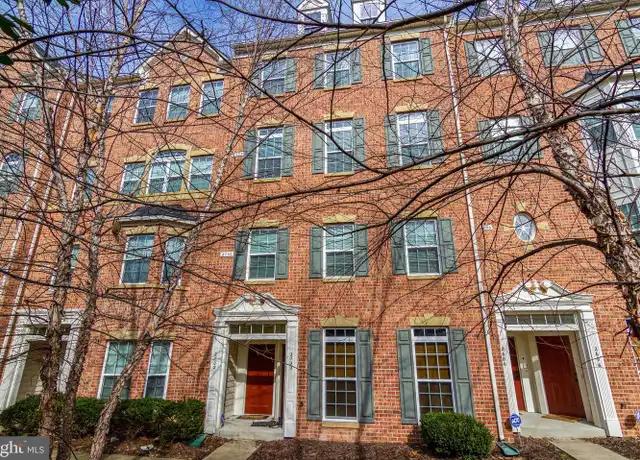 Property at 2702 Sheffield Hill Way Unit 221, Woodbridge, VA, 22191, 3 beds, 2.5 baths, [object Object]