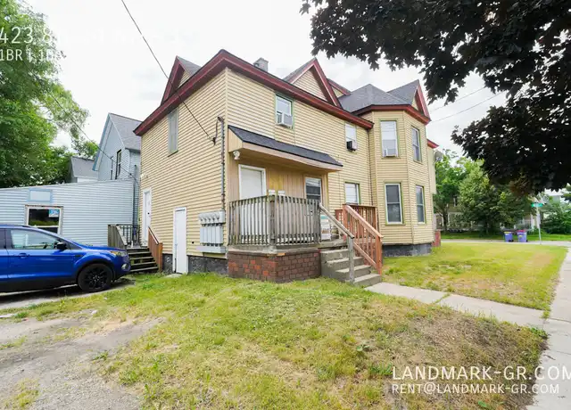 Property at 423 8th St NW Unit 3, Grand Rapids, MI, 49504, 1 bed, 1 bath, [object Object]