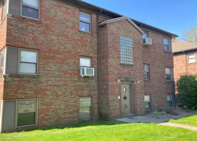 Property at 1003 W Locust St Unit 1, Davenport, IA, 52804, 1 bed, 1 bath, [object Object]