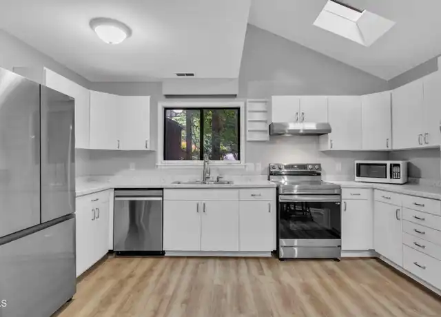 Property at 213 Deepwood Rd, Chapel Hill, NC, 27514, 3 beds, 2.5 baths, [object Object]