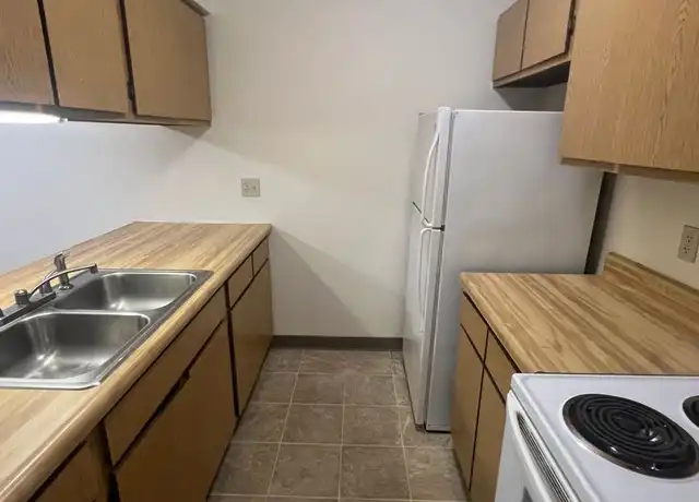 Property at 611 Rawson St Unit A08, Dundee, MI, 48131, 1 bed, 1 bath, [object Object]