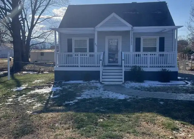 Property at 216 Fort Lewis Blvd, Salem, VA, 24153, 3 beds, 1 bath, [object Object]