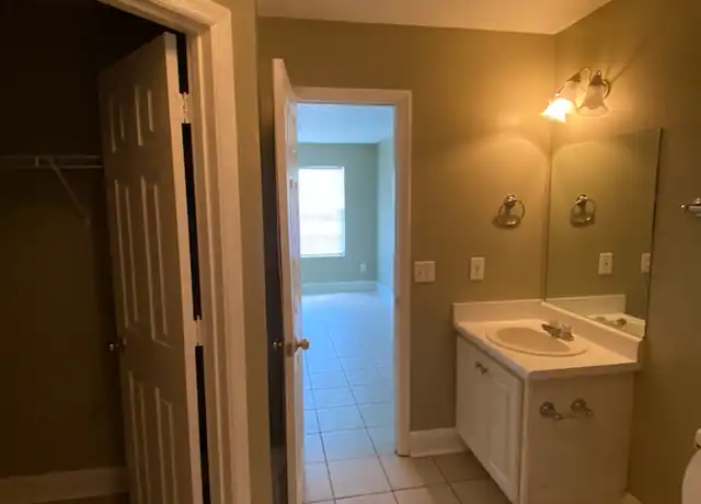 Property at 677 Center Pl Unit 677, Auburn, AL, 36830, 3 beds, 3 baths, [object Object]