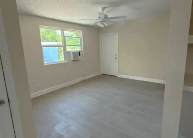 Property at 1550 Morgan St Unit 4, Jacksonville, FL, 32209, 2 beds, 1 bath, [object Object]
