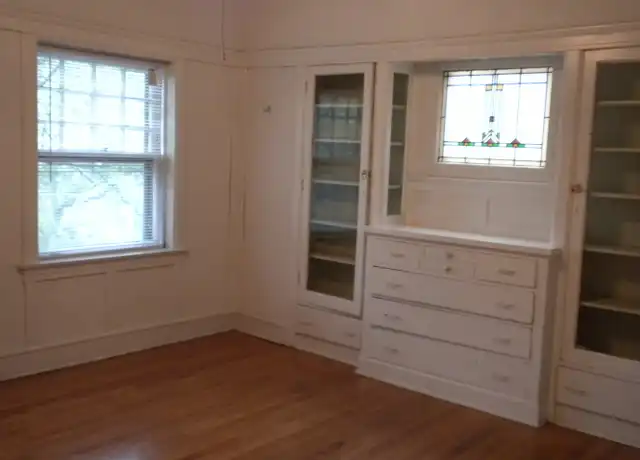Property at 2544 E Webster Pl, Milwaukee, WI, 53211, 3 beds, 1 bath, [object Object]