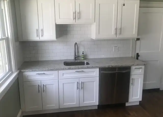 Property at 1325 Lakewood Ave, Lakewood, OH, 44107, 3 beds, 1 bath, [object Object]