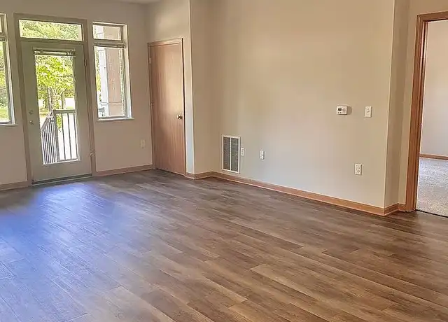Property at Fairway Glen Apartments - 5001 Monona Dr, Monona, WI, 53716, 2 beds, 2 baths, [object Object]
