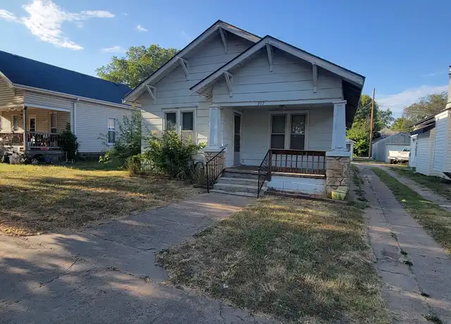 Property at 307 E 9th St, Wellington, KS, 67152, 3 beds, 2 baths, [object Object]