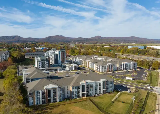 Property at The View at Blue Ridge Commons - 2647 Frontage Rd NW, Roanoke, VA, 24017, 1-3 bed, 1-2 bath, [object Object]