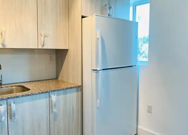 Property at 1540 NW 1st Ct Unit 1535-2, Miami, FL, 33136, 1 bed, 1 bath, [object Object]