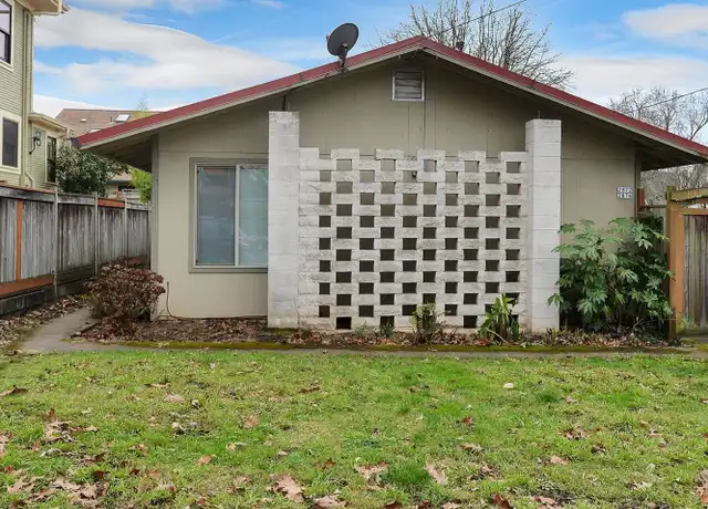 Property at SFH 119 - Francis Duplex - 2874 SE Francis St, Portland, OR, 97202, 2 beds, 1 bath, [object Object]