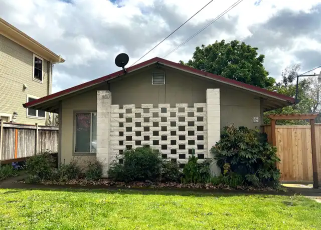 Property at SFH 119 - Francis Duplex - 2874 SE Francis St, Portland, OR, 97202, 2 beds, 1 bath, [object Object]