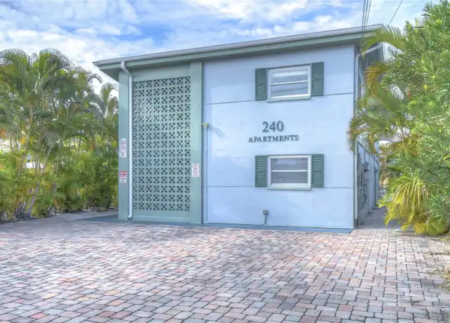 Property at 240 115th Ave Apt 1, Treasure Island, FL, 33706, 1 bed, 1 bath, [object Object]