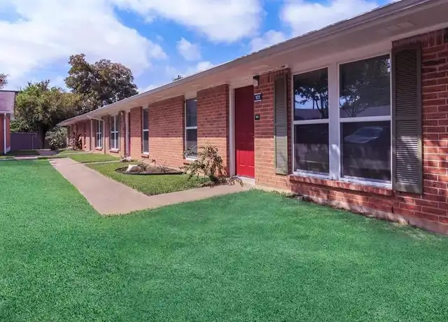 Property at 401 State Hwy 95, Elgin, TX, 78621, 1 bed, 1 bath, [object Object]