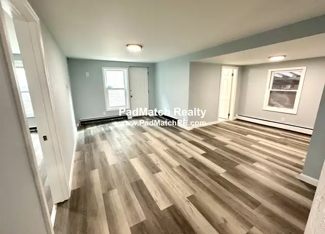 Property at 33 Lens St Unit 1, Southbridge, MA, 01550, 4 beds, 2 baths, [object Object]