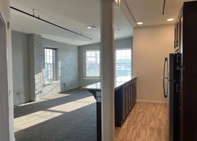 Property at 325 N Queen St Unit 313 The Queen Room, Lancaster, PA, 17603, 2 beds, 1.5 baths, [object Object]