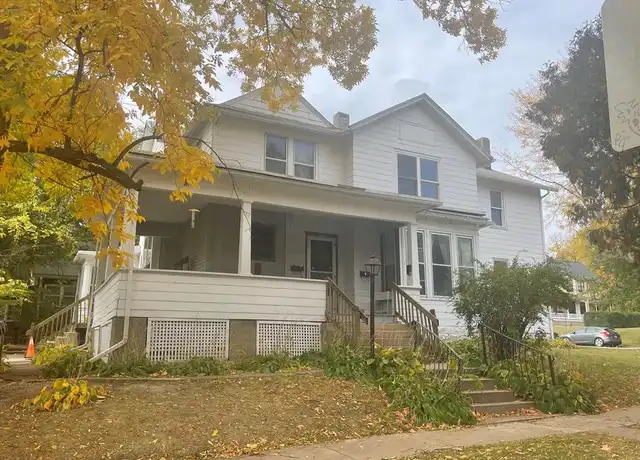 Property at 629 N Gilbert St Unit 3, Iowa City, IA, 52245, 1 bed, 1 bath, [object Object]