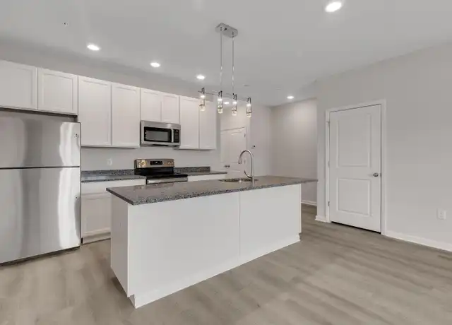Property at 100 Wildflower Ln Unit 78, Parkesburg, PA, 19365, 1 bed, 1 bath, [object Object]