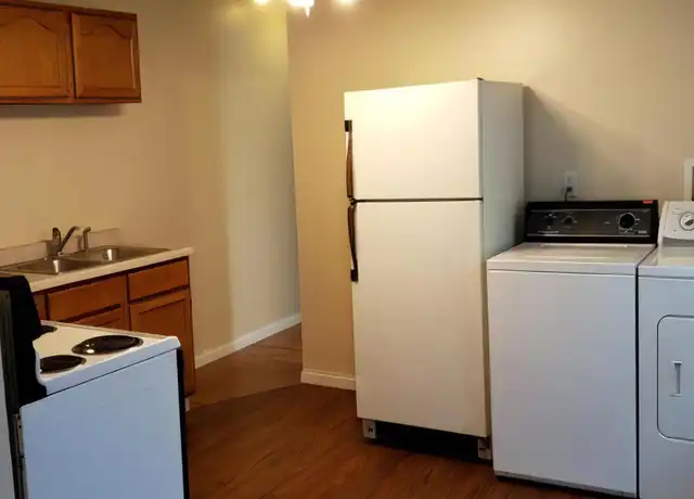 Property at 436 N 4th St, Tipp City, OH, 45371, 1 bed, 1 bath, [object Object]
