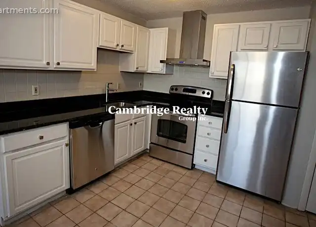 Property at 14 Murdock St Unit 2-2T, Somerville, MA, 02145, 2 beds, 1 bath, [object Object]
