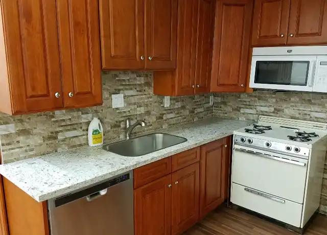 Property at 3125 Hoover St, Redwood City, CA, 94063, 1 bed, 1 bath, [object Object]