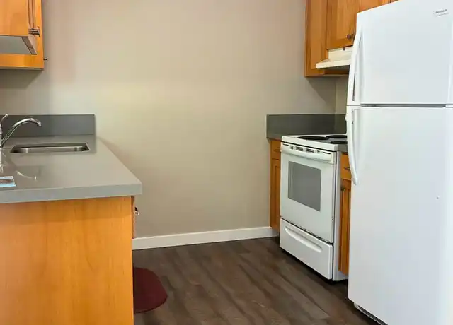 Property at 822 S Columbia St Unit 3, Newberg, OR, 97132, 2 beds, 1 bath, [object Object]