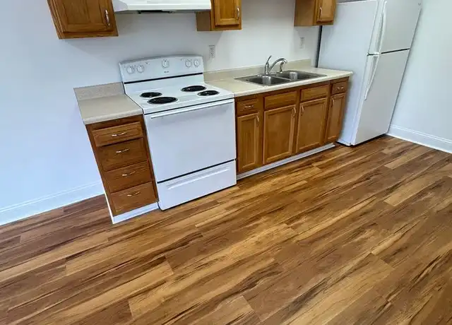 Property at 3738 W 12th St Apt 7, Erie, PA, 16505, 2 beds, 1 bath, [object Object]