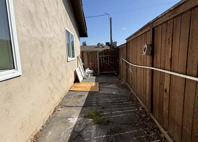 Photo of 907 E Mission Rd, Fallbrook, CA 92028