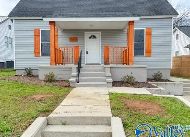 Property at 1010 Oakwood Ave NE, Huntsville, AL, 35811, 3 beds, 2 baths, [object Object]