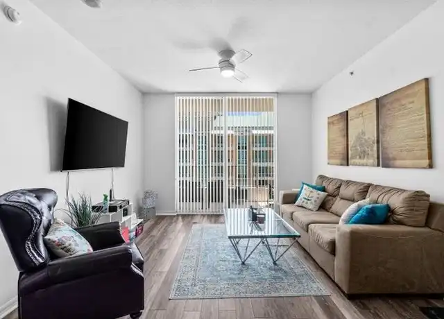 Property at 700 E Boynton Beach Blvd, Boynton Beach, FL, 33435, 1 bed, 1 bath, [object Object]