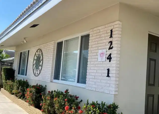 Property at 1241 NE 16th Ter Unit 3, Fort Lauderdale, FL, 33304, 1 bed, 1 bath, [object Object]