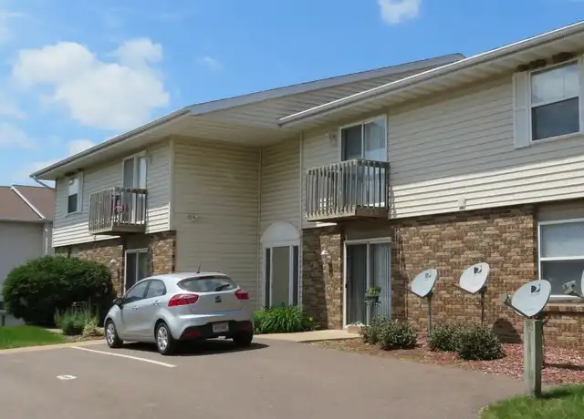 Property at 4908 Coventry Ct Unit 3, Eau Claire, WI, 54701, 2 beds, 1 bath, [object Object]