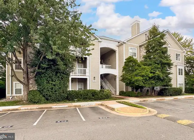 Property at 1704 Lake Shore Crest Dr Unit 25, Reston, VA, 20190, 2 beds, 2 baths, [object Object]