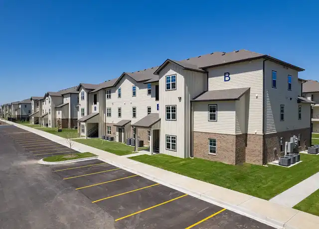 Property at Beau Chene Lake Charles - 4950 Weaver Rd, Lake Charles, LA, 70605, 1 bed, 1 bath, [object Object]