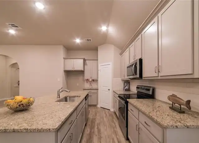 Property at 3929 Madison Ln, Denton, TX, 76208, 3 beds, 2 baths, [object Object]