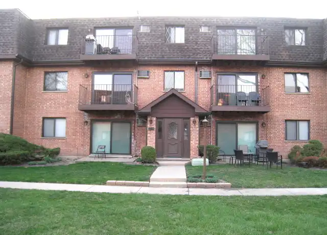 Property at 920 S McKinley Ave Unit 2A, Arlington Heights, IL, 60005, 2 beds, 1 bath, [object Object]