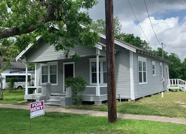 Property at 1140 Ewing St Unit 1, Beaumont, TX, 77701, 2 beds, 1 bath, [object Object]