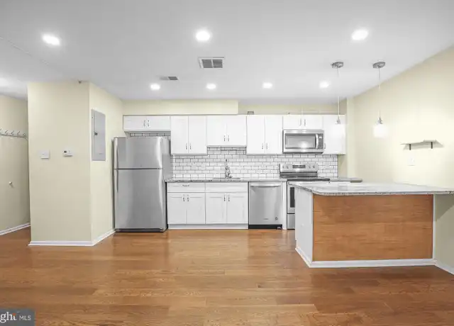 Property at 306 W Wildey St Unit A, Philadelphia, PA, 19123, 2 beds, 1 bath, [object Object]