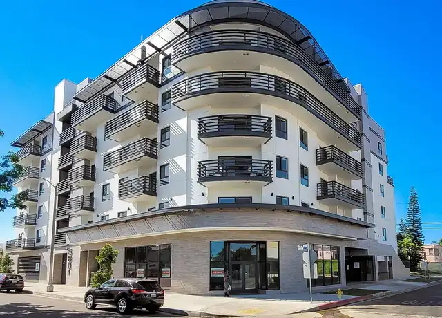 Property at The Fairfax Flats - 5801 W Pico Blvd, Los Angeles, CA, 90019, 0-1 beds, 1 bath, [object Object]