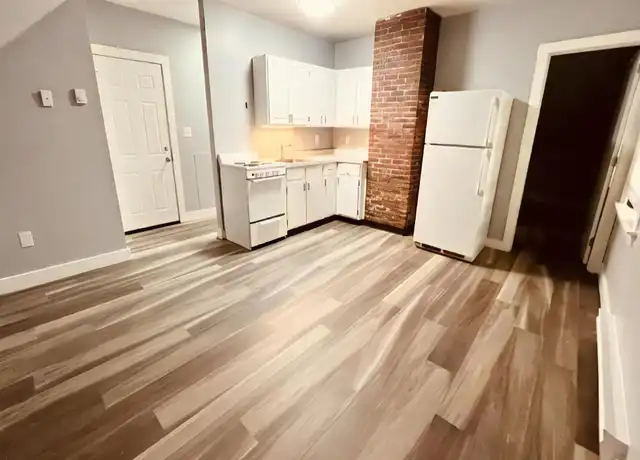Property at 62 State St, Augusta, ME, 04330, 2 beds, 1 bath, [object Object]